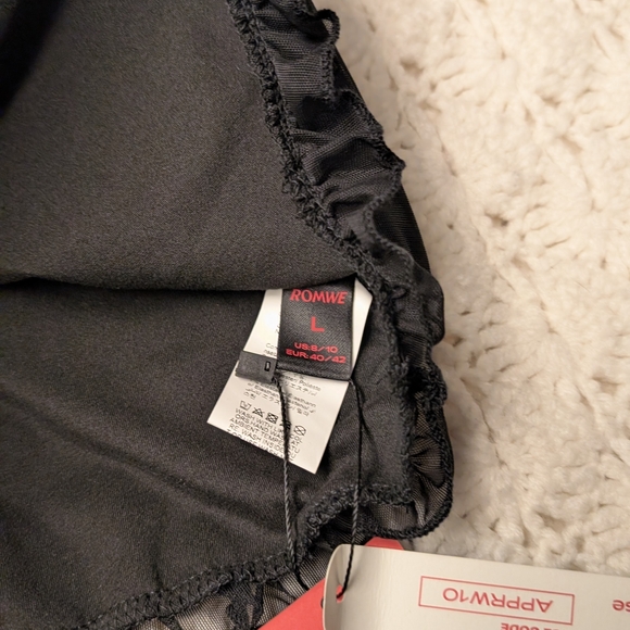 ROMWE Black Ruffled Sheer Top - Picture 3 of 3